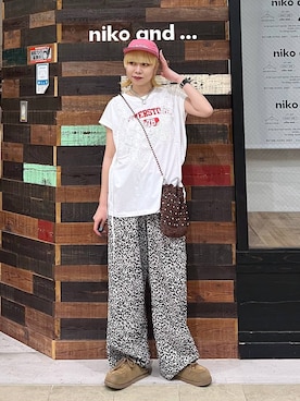 「niko and...（ニコアンド）の《抗菌消臭》スライドモカシンシューズ（モカシン/デッキシューズ、イエロー系）」を使った、ちーちさん（レディース・165cm）の春コーディネート