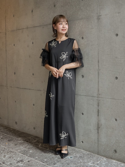 フリル袖刺繍入りロングドレス SS 楽天市場】袖 フリル ドレスの通販