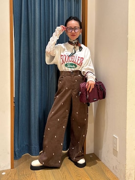 「アイテム（メガネ）」を使った、しいぽ。さん（レディース・150cm）の秋コーディネート