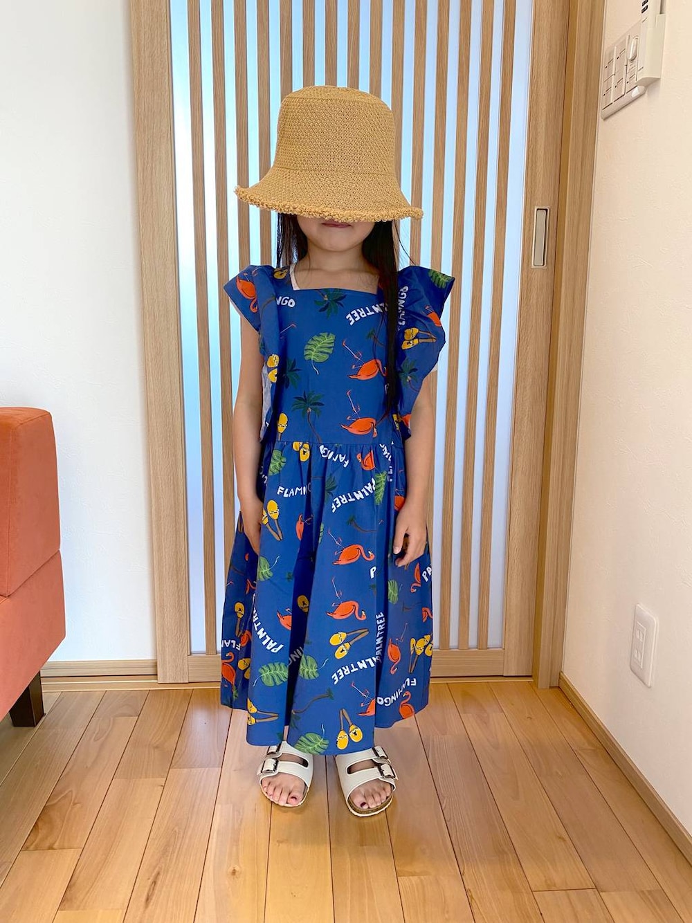 「休日コーデ、BAYFLOW、ワンピース、ベイフロー_キッズ、旅行、キッズ服、キッズ」｜「BAYFLOWの[ポケット付き☆]リゾート柄ワンピース(KIDS)（ワンピース、ブルー系）」を使った、しいぽ。さん（キッズ・104cm）の春コーディネートの1枚目の写真