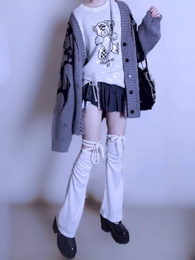 「アイテム（レッグウォーマー）」を使った、fuyun__ @透明感と強ささん（レディース・165cm）の秋コーディネート