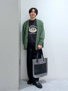 「LAKOLE（ラコレ）のアイテム（スウェット）」を使った、Jiro_さん（メンズ・176cm）の冬コーディネート
