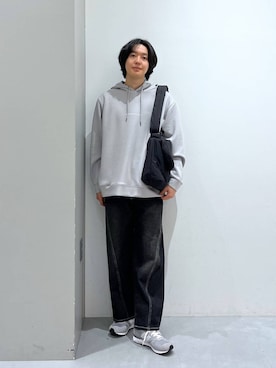 「LAKOLE（ラコレ）のアイテム（パーカー）」を使った、Jiro_さん（メンズ・176cm）の冬コーディネート