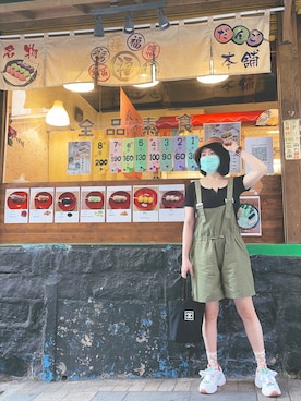 「アイテム（デジタル腕時計、ピンク系）」を使った、Bella Changさん（レディース・153cm）の夏コーディネート