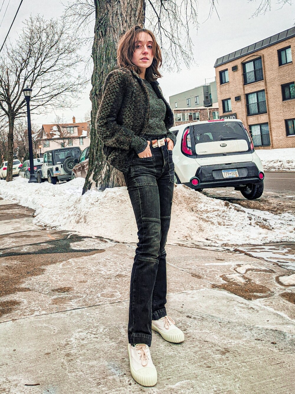 「girl、90's、baby、MM6、jeans、sweater、ootd、ニット、Maison Margiela、マルジェラ」｜「MM6 Maison Margielaのアイテム（スニーカー、ホワイト系）」を使った、Francesさん（レディース・157cm）の冬コーディネートの1枚目の写真