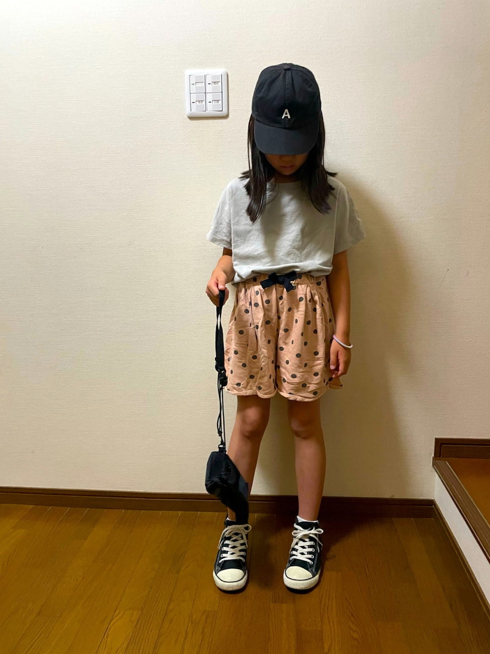 「キッズコーデ、ショートパンツ、ドット、きまわしコーデ」｜「pairmanonの【プレミアムコットン100%】ドルマンスリーブ半袖 Tシャツ（Tシャツ/カットソー、ベージュ系）」を使った、kokoron812さん（キッズ・130cm）の夏コーディネートの1枚目の写真