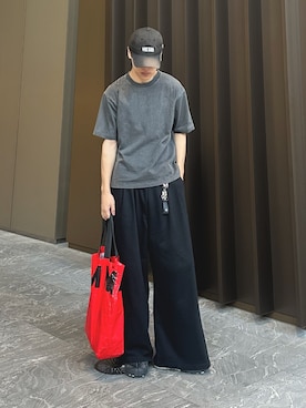 「黒Tシャツ」｜Yo_ta  さん（メンズ・178cm）の秋コーディネート