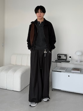 「Chikashitsu +（チカシツプラス）の【Chikashitsu +】wool touch lib knit polo / 【チカシツプラス】ウールタッチリブ長袖ニット（ポロシャツ、グレー系）」を使った、Yo_ta  さん（メンズ・178cm）の春コーディネート