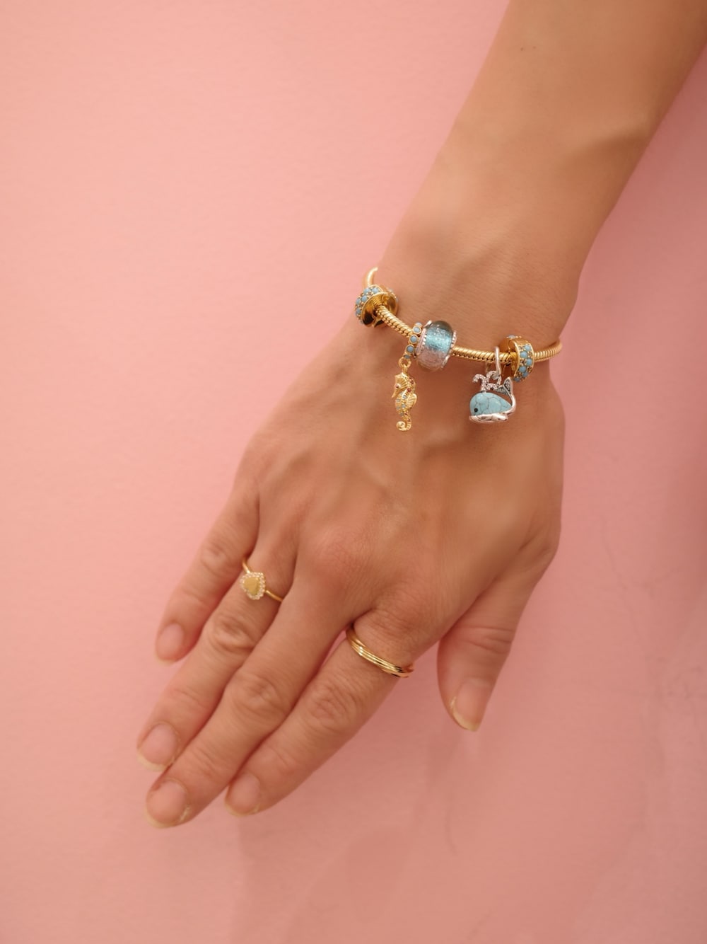 PANDORA バングル　カラーガラスチャームセット オパールセント ピンク チャーム（チャーム）｜Pandora