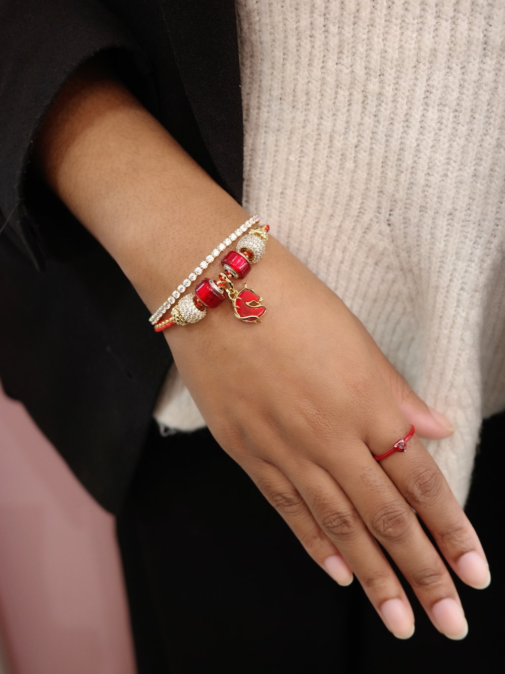 PANDORA（パンドラ）の「スパークリング テニス ゴールド ブレスレット