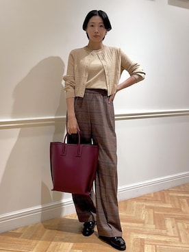 「アイテム（トートバッグ、レッド系）」を使った、yukiさん（レディース・160cm）の秋コーディネート