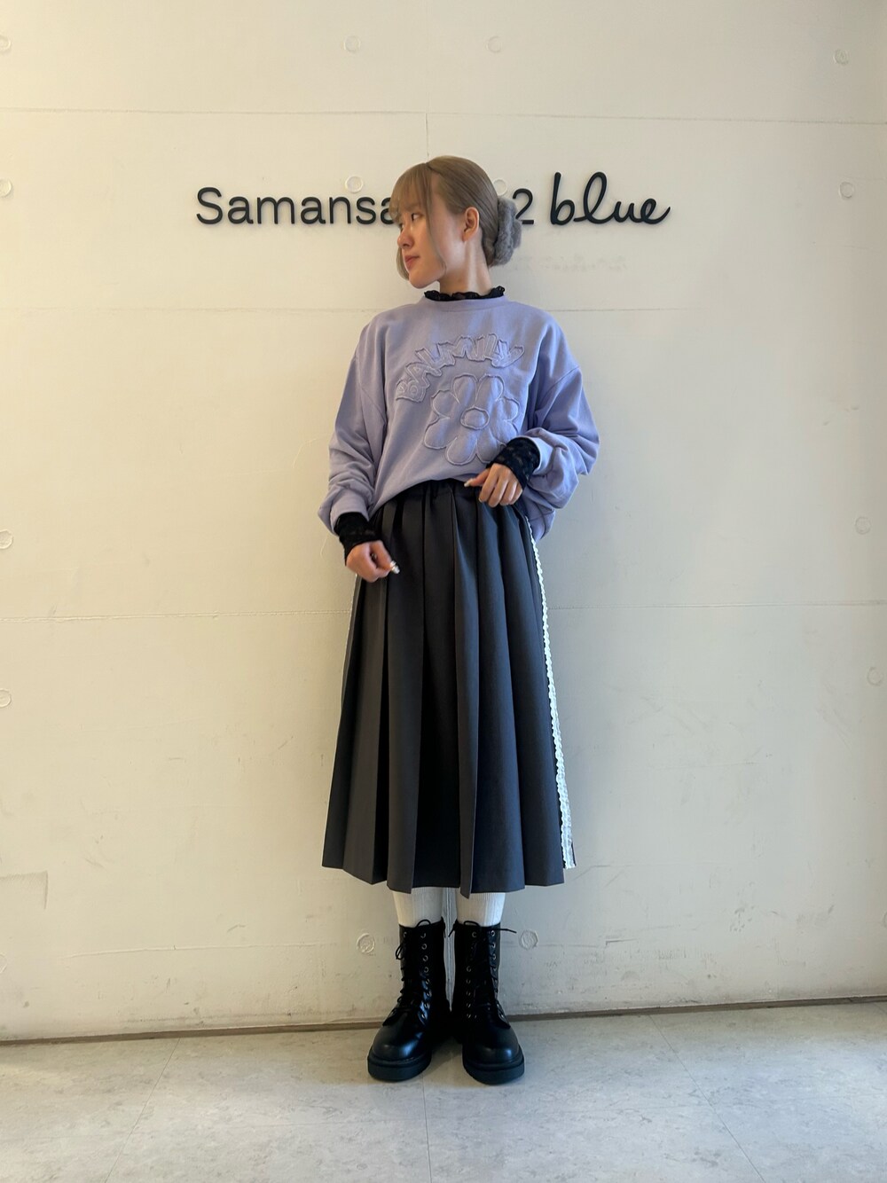 「ガーリー、ガーリーコーデ、ehka sopo、プリーツスカート、春コーデ、春」｜「ehka sopoのアイテム（トップス、ブルー系）」を使った、Renaさん（レディース・163cm）の冬コーディネートの1枚目の写真