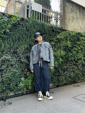 「メッシュキャップ」｜「アイテム（デニムジャケット）」を使った、アイナさん（レディース・156cm）の冬コーディネート