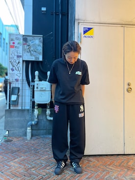 「AVIREX（アヴィレックス）のアイテム（パンツ）」を使った、アイナさん（レディース・156cm）の夏コーディネート