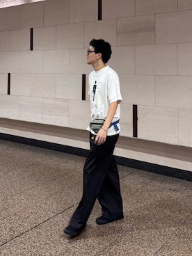 「アイテム（ボディバッグ/ウエストポーチ）」を使った、Ryota Iijimaさん（メンズ・172cm）の秋コーディネート