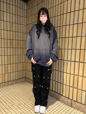 「WHITELAND（ホワイトランド）のアイテム（パーカー）」を使った、吉田美蘭さん（レディース・166cm）の春コーディネート