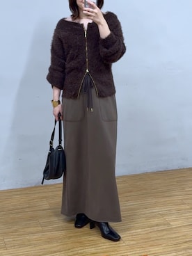 「RIVE DROITE（リヴドロワ）のペーパーフェザーZIPニット（オフィスカジュアル/秋服）（カーディガン/ボレロ、ブラウン系）」を使った、TOMOさん（レディース・152cm）の秋コーディネート