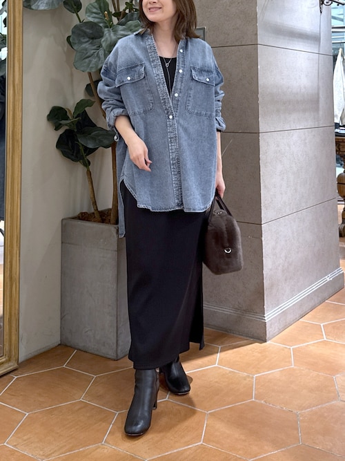 RIVE DOROITE 【MONN.:. （モン）】ビッグデニムシャツ ベストセラー】【秋の羽織に】【MONN.:.(モン)】ビッグデニム