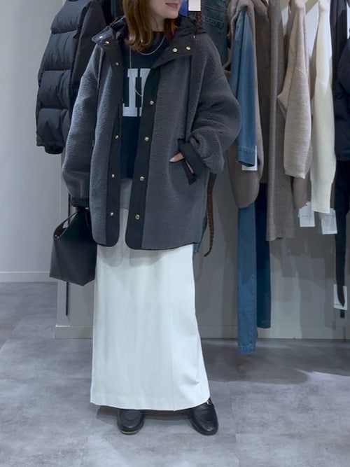 予約【新色追加/Yossshiiii企画】ワイドロゴカットオフスエット