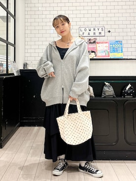 「LOWRYS FARM（ローリーズファーム）のＬＦＢＡＳＩＣＴＯＴＥ　323726（ショルダーバッグ、その他）」を使った、minoriさん（レディース・156cm）の秋コーディネート