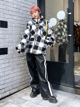 「X-girl（エックスガール）のBUFFALO PLAID BOA BLOUSON（ブルゾン、ホワイト系）」を使った、上野　瑞稀さん（レディース・157cm）の秋コーディネート