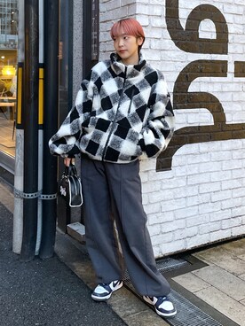 「X-girl（エックスガール）のHEAVYWEIGHT SWEAT PANTS（スウェットパンツ、グレー系）」を使った、上野　瑞稀さん（レディース・157cm）の秋コーディネート