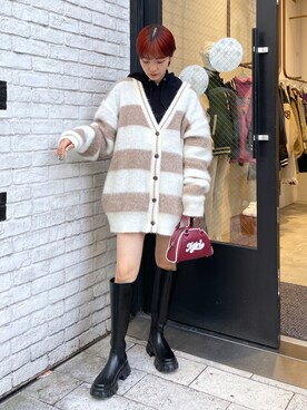 「X-girl（エックスガール）の2WAY MINI BOSTON BAG（ショルダーバッグ、ブラック系）」を使った、上野　瑞稀さん（レディース・157cm）の秋コーディネート