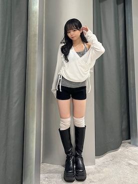 「WHO'S WHO gallery（フーズフーギャラリー）のSTUDS RIB WRAP HOODIE（トップス、ホワイト系）」を使った、misakiさん（レディース・145cm）の春コーディネート