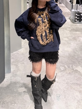 「WHO'S WHO gallery（フーズフーギャラリー）の【Sourcream】$ファースウェット（Tシャツ/カットソー、ブルー系）」を使った、misakiさん（レディース・145cm）の秋コーディネート