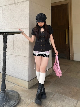 「WHO'S WHO gallery（フーズフーギャラリー）のWボタンギャザーブラウス(ドット柄・無地・チェック柄)（シャツ/ブラウス、ブラック系）」を使った、misakiさん（レディース・145cm）の夏コーディネート