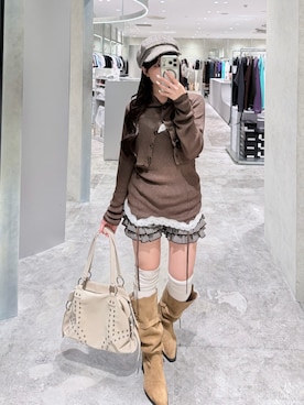 「WHO'S WHO gallery（フーズフーギャラリー）の【26AW LOOK掲載品番】シアーリブガーターキャミ（キャミソール、ブラウン系）」を使った、misakiさん（レディース・145cm）の秋コーディネート