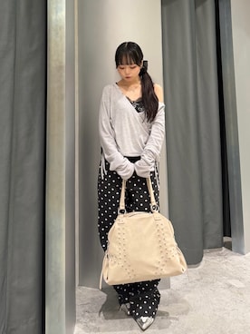 「WHO'S WHO gallery（フーズフーギャラリー）のSTUDS RIB WRAP HOODIE（トップス、グレー系）」を使った、misakiさん（レディース・145cm）の春コーディネート