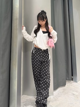 「WHO'S WHO gallery（フーズフーギャラリー）のSTUDS RIB WRAP HOODIE（トップス、ホワイト系）」を使った、misakiさん（レディース・145cm）の春コーディネート