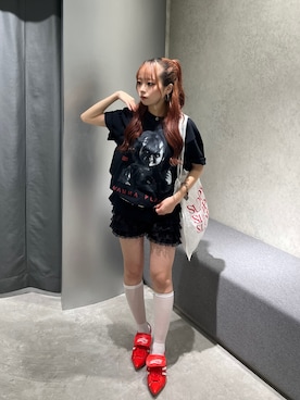 「WHO'S WHO gallery（フーズフーギャラリー）の【VIDEOSHOP】CHUCKY / チャッキー TEE（Tシャツ/カットソー）」を使った、2pnwlさん（レディース・145cm）の夏コーディネート