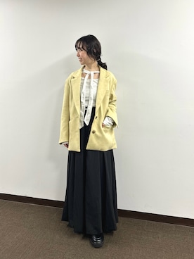 「アイテム（テーラードジャケット、イエロー系）」を使った、タハラノドカさん（レディース・156cm）の秋コーディネート