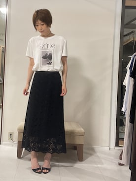 「UNTITLED（アンタイトル）の【セットアップ可】リーフレースロングスカート（スカート、ブラック系）」を使った、IWAMOさん（レディース）の夏コーディネート