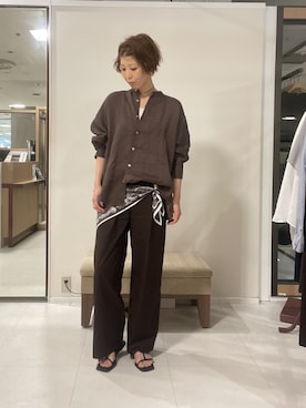 「UNTITLED（アンタイトル）の【ウエストゴム】タフタワイドパンツ（その他パンツ、ブラウン系）」を使った、IWAMOさん（レディース）の夏コーディネート