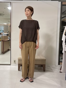 「UNTITLED（アンタイトル）の【秋めきシャツ/体型カバー】シアーチェックブラウス（シャツ/ブラウス、ブラウン系）」を使った、IWAMOさん（レディース）の夏コーディネート