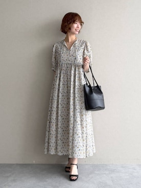 「mysty woman（ミスティウーマン）のリュクスラインヒールサンダル 664981（サンダル、ブラック系）」を使った、uemiさん（レディース・163cm）の春コーディネート