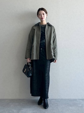 「アイテム（ミリタリージャケット）」を使った、uemiさん（レディース・163cm）の秋コーディネート