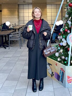 「アイテム（ジャンパースカート）」を使った、uemiさん（レディース・163cm）の秋コーディネート