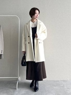 「アイテム（チェスターコート、ホワイト系）」を使った、uemiさん（レディース・163cm）の秋コーディネート