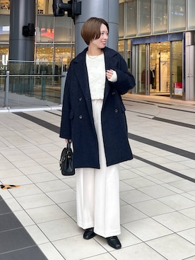 「アイテム（チェスターコート、ブルー系）」を使った、uemiさん（レディース・163cm）の秋コーディネート