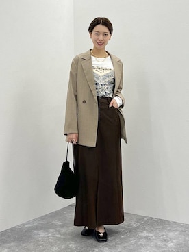 「アイテム（ストール/ショール）」を使った、uemiさん（レディース・163cm）の秋コーディネート