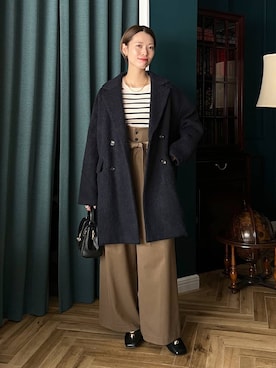 「アイテム（チェスターコート、ブルー系）」を使った、uemiさん（レディース・163cm）の秋コーディネート