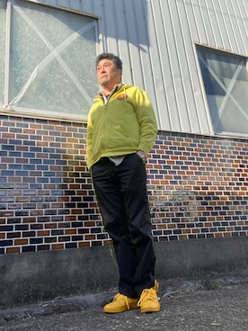 「COMME CA DU MODE（コムサデモード）のアイテム」を使った、Shinji Tsuruさん（メンズ・173cm）の春コーディネート