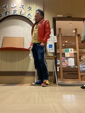 「BLUE BLUE（ブルーブルー）のアイテム（スウェットパンツ）」を使った、Shinji Tsuruさん（メンズ・173cm）の冬コーディネート