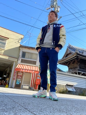 「BLUE BLUE（ブルーブルー）のアイテム（スウェットパンツ）」を使った、Shinji Tsuruさん（メンズ・173cm）の冬コーディネート