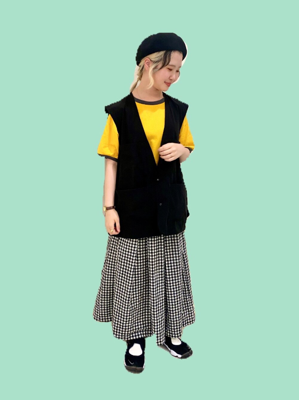 「今日のコーデ、カジュアル、ゆるコーデ、帽子、ベレー帽、カオリノモリ、いいね、save、フォローお願いします🤑、おしゃれさんと繋がりたい、低身長、ギンガムチェック」｜「kaorinomoriの【カオリノモリ】ｵｰｸﾍﾞﾚｰ（ハンチング/ベレー帽、ブラック系）」を使った、なでぴさん（レディース・154cm）の夏コーディネートの1枚目の写真