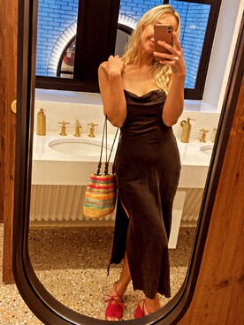 「アイテム（ワンピース/ドレス）」を使った、Brittniさん（レディース・173cm）の秋コーディネート
